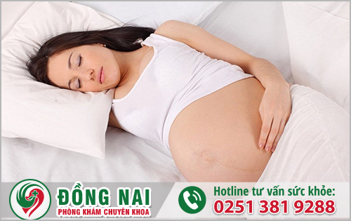 Mẹ bầu nên hạn chế nằm nghiêng bên phải