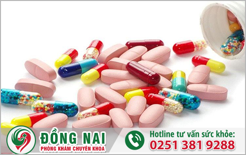 Sử dụng thuốc kháng sinh gây mất cân bằng pH của âm đạo